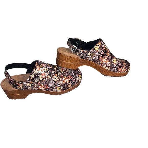 White Mountain 10 M leather uppers black floral platform adj back strap clog - Picture 3 of 10